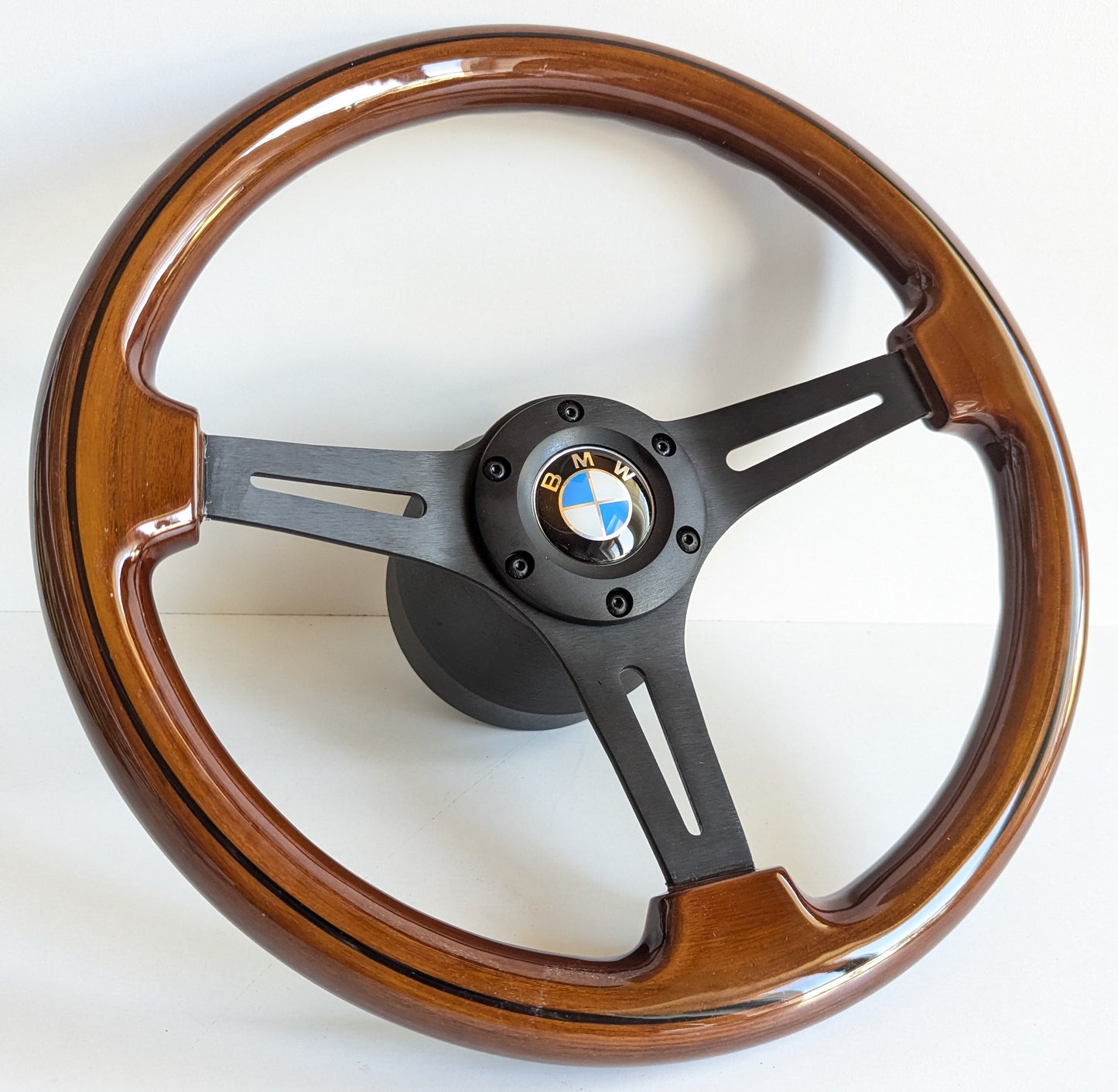 Steering Wheel for BMW E31 E32 E34 E36 92-95 (1992–1995) – 350 mm Solid Wood, Vintage Black Spokes