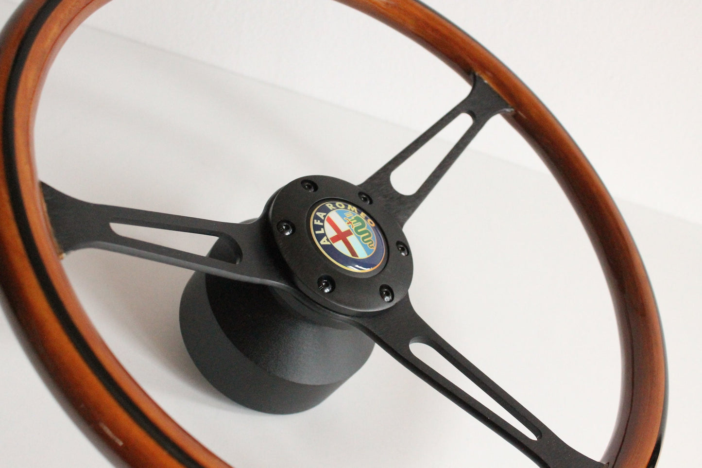 Steering Wheel For Alfa Romeo GT SPIDER S2 Giulia Montreal (1969-1982) - Wooden Rim, Black Spokes, Black Trim, Classic, 380mm