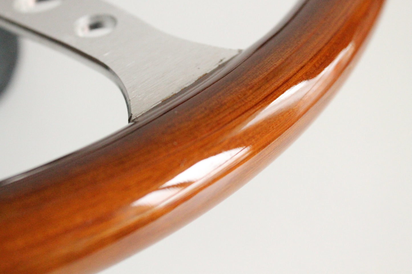Steering Wheel For VW Beetle 1200 1300 1302 1303 1600 (1970-1979) - Wooden Rim, Chrome Spokes with Holes, Classic, Vintage Style, 380 mm