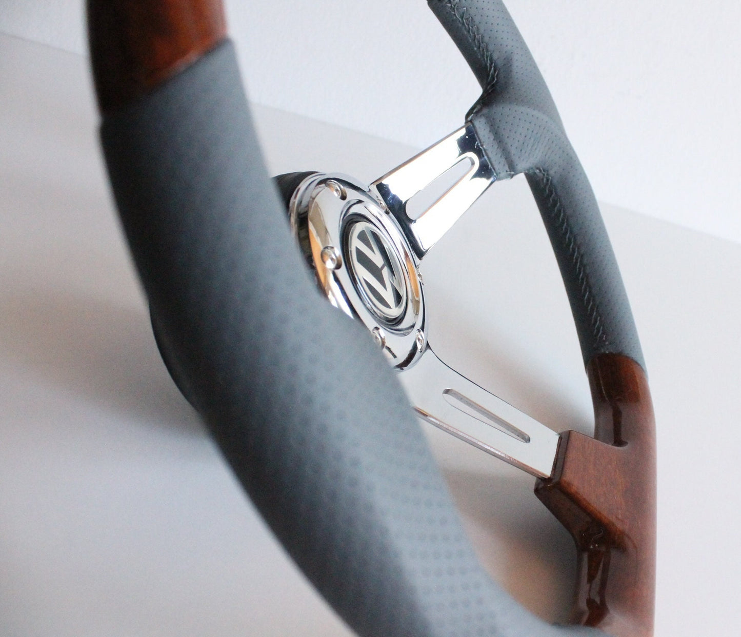 Steering Wheel For VW Golf Jetta Mk4 Passat B5 - Flat Bottom, Wood, Vintage, Grey Leather, Chrome spokes, 350 mm