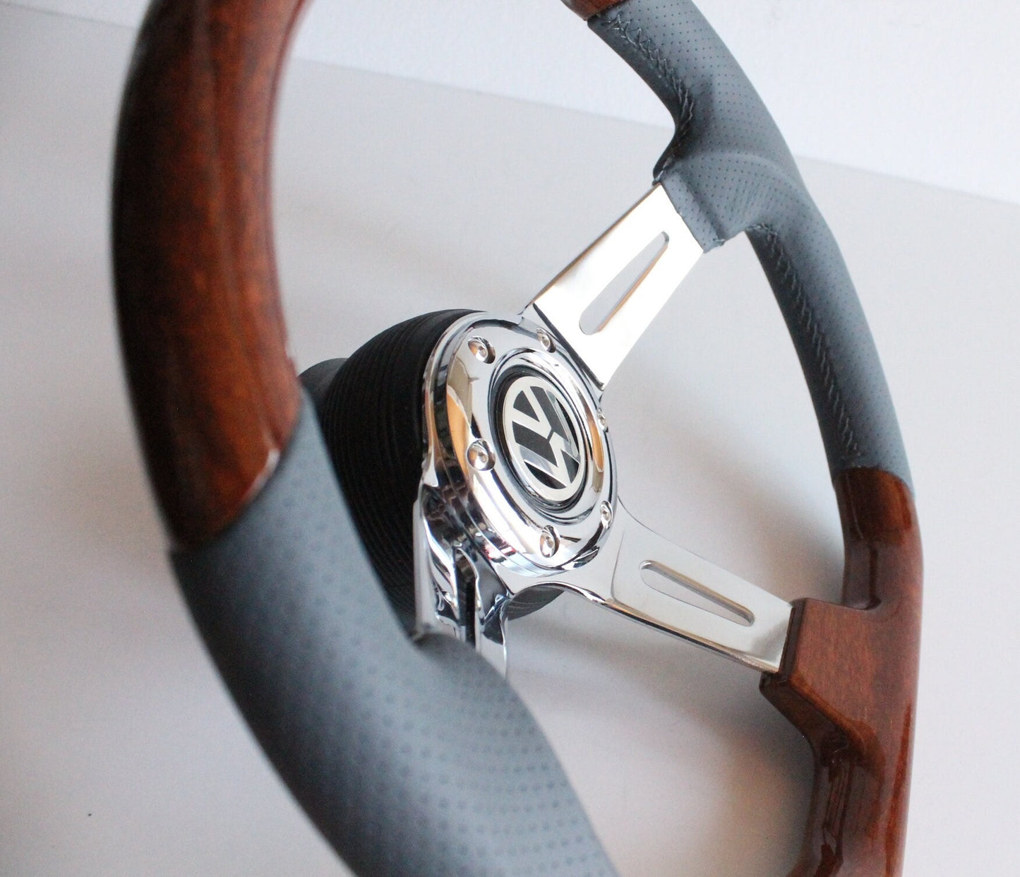 Steering Wheel For VW Golf Jetta Mk5 Passat Touran Caddy Polo EOS (2003-2010) - Flat Bottom, Wood, Vintage, Grey Leather, Chrome spokes, 350 mm