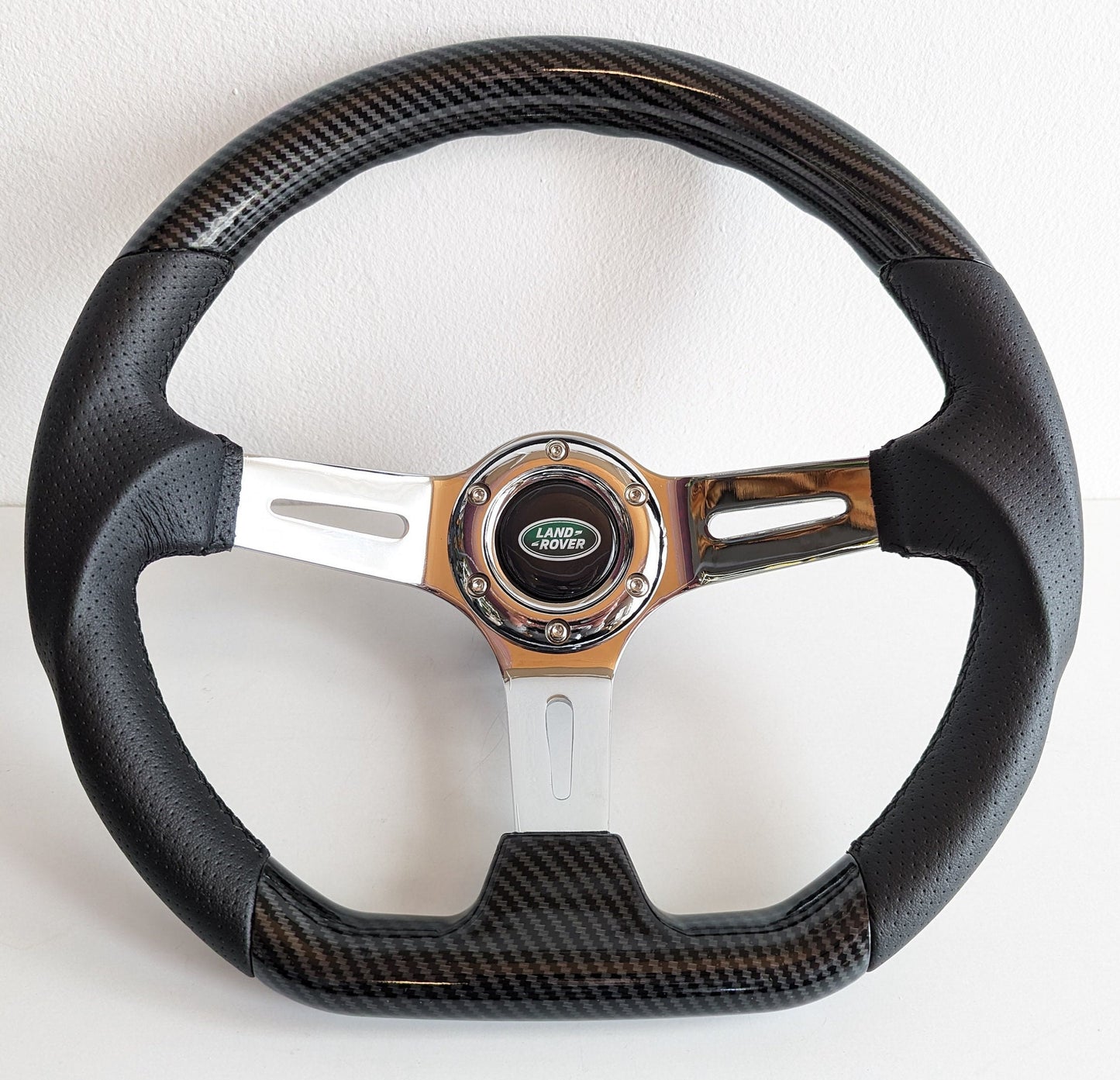 Steering Wheel For Land Rover Discovery (1994-1998) - Carbon Look, Flat Bottom, Chrome Spokes, Sport Design, 350 mm