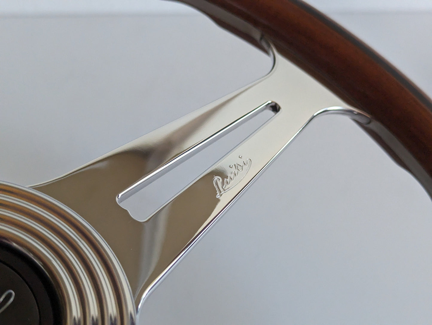 Steering Wheel Wood For Mercedes Benz W114 W115 W116 R107 (1972-1977) - Luisi OEM, Solid Wood, Premium, Vintage, Classic Style, Chrome Spokes, 390 mm