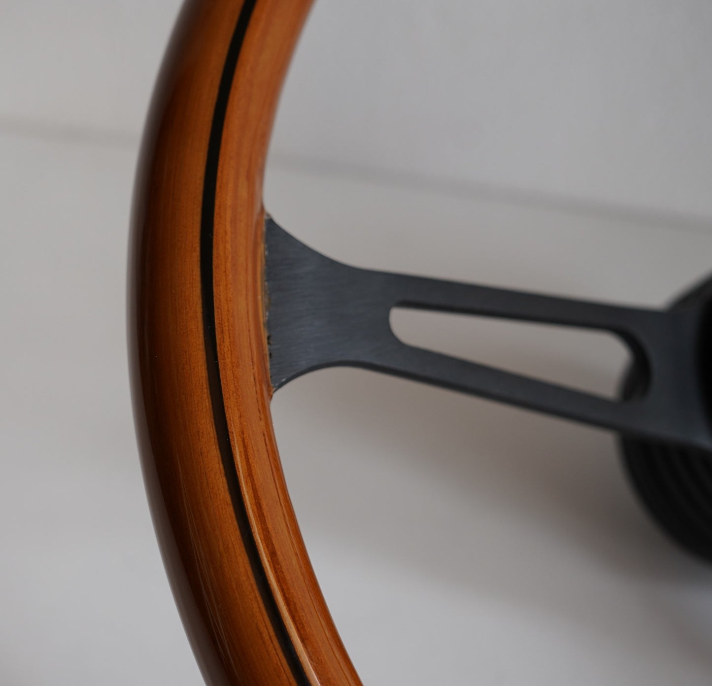 Steering Wheel For TRIUMPH 2500 P.I. PI Dolomite Stag - Wooden Rim, Black Spokes, Black Trim, Classic, 380mm