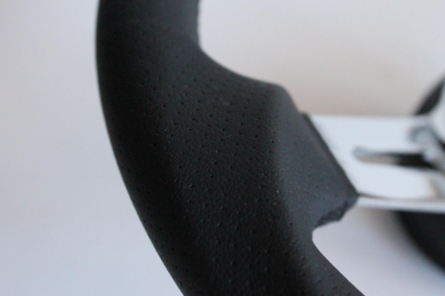 Steering Wheel For Chevrolet - Chevy El Camino Impala Since 1974 - Flat Bottom, Wood, Vintage, Black Leather, Chrome spokes, 350mm