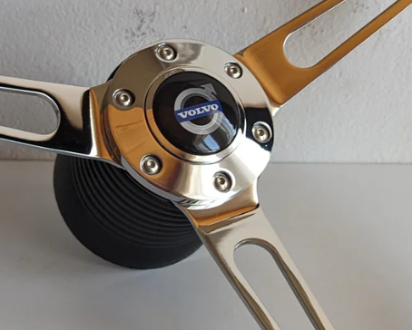 Hub Adapter for Volvo P1800 Boss Kit + horn button and ring