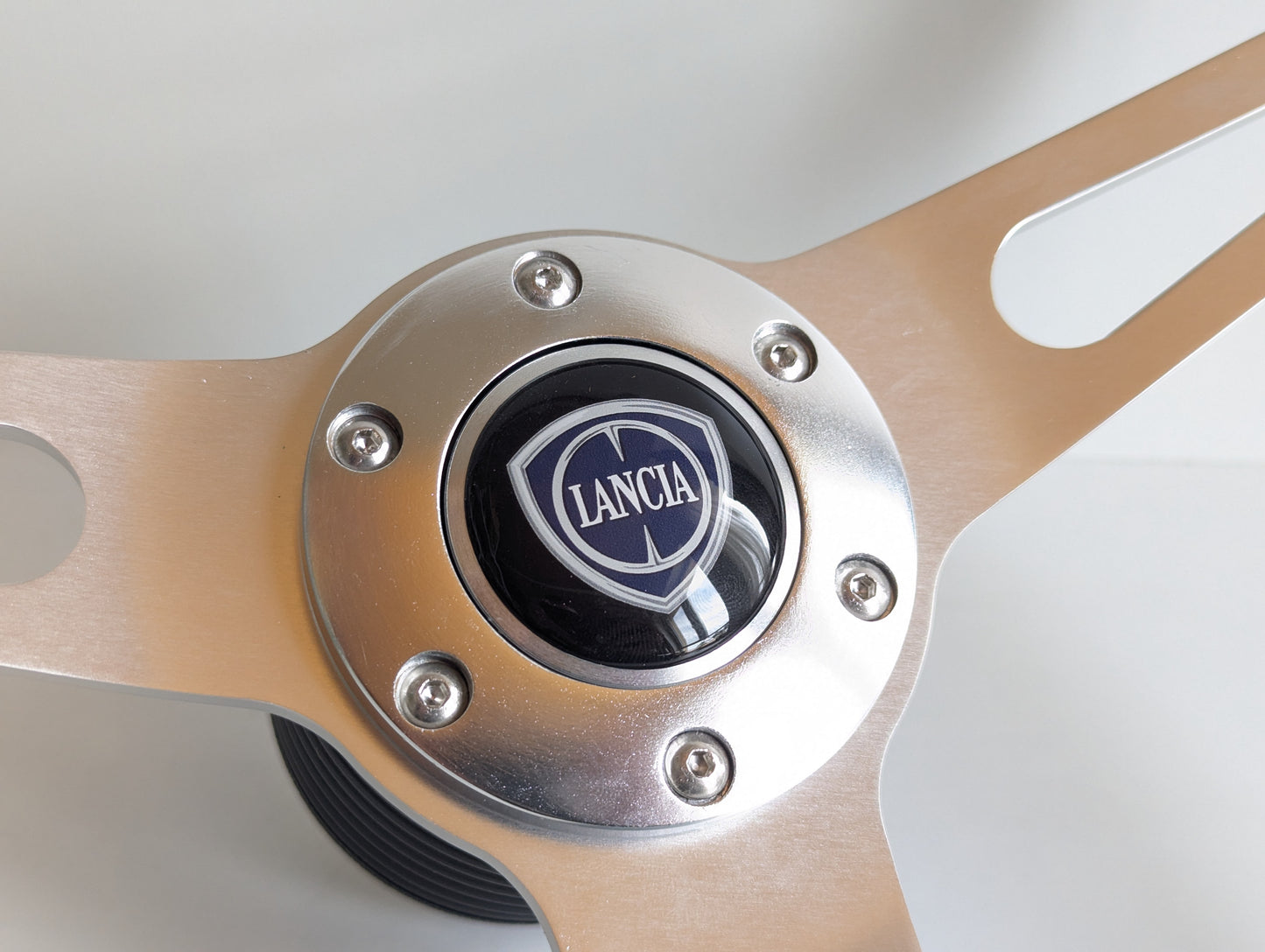 Steering Wheel for Lancia Flaminia (1957–1970) – Wooden Rim, Classic, Vintage Vision, Silver Spokes, 380mm