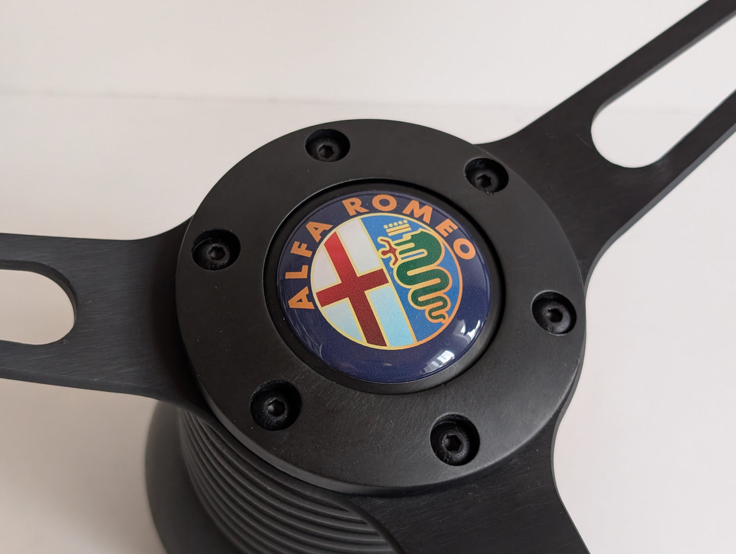 Steering Wheel For Alfa Romeo - 164 33 75 90 (1983- 1993) - Wooden Rim, Black Trim, Black Spokes, Vintage Style, 380mm