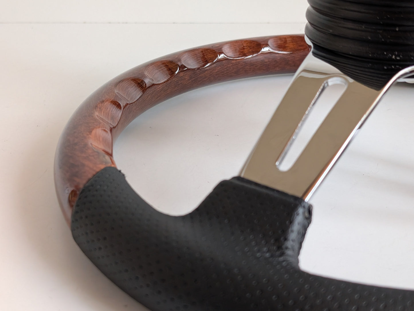 Steering Wheel For Mitsubishi Pajero 1st generation Montero Shogun (1982-1991) - Flat Bottom, Wood, Vintage, Black Leather, Chrome spokes, 350 mm