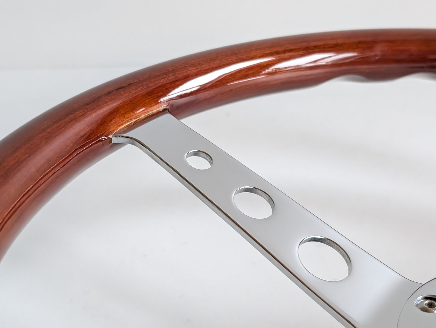 Steering Wheel For Ford Bronco Thunderbird Mustang F150 F250 F350 - Wooden Rim, Chrome Spokes with Holes, Classic, Vintage Style, 380 mm