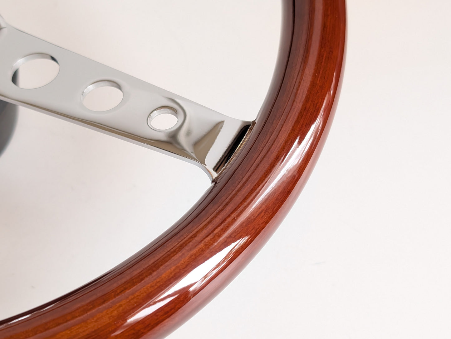 Steering Wheel For Ford Bronco Thunderbird Mustang F150 F250 F350 - Wooden Rim, Chrome Spokes with Holes, Classic, Vintage Style, 380 mm