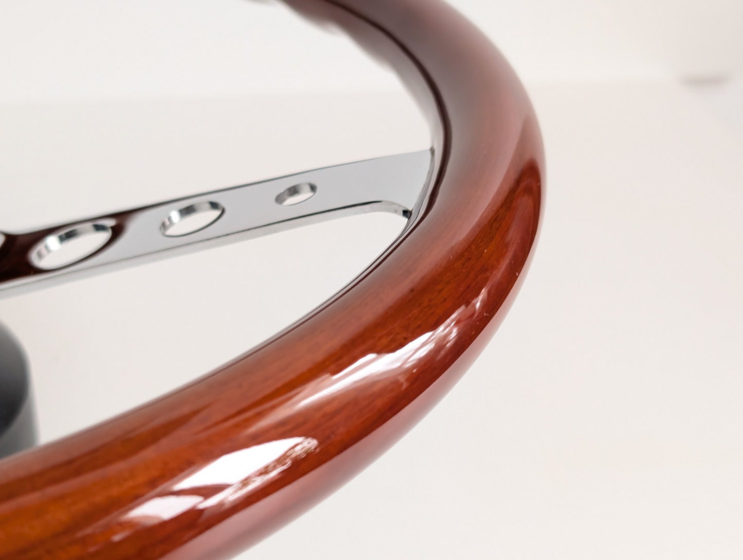 Steering Wheel For Ford Bronco Thunderbird Mustang F150 F250 F350 - Wooden Rim, Chrome Spokes with Holes, Classic, Vintage Style, 380 mm