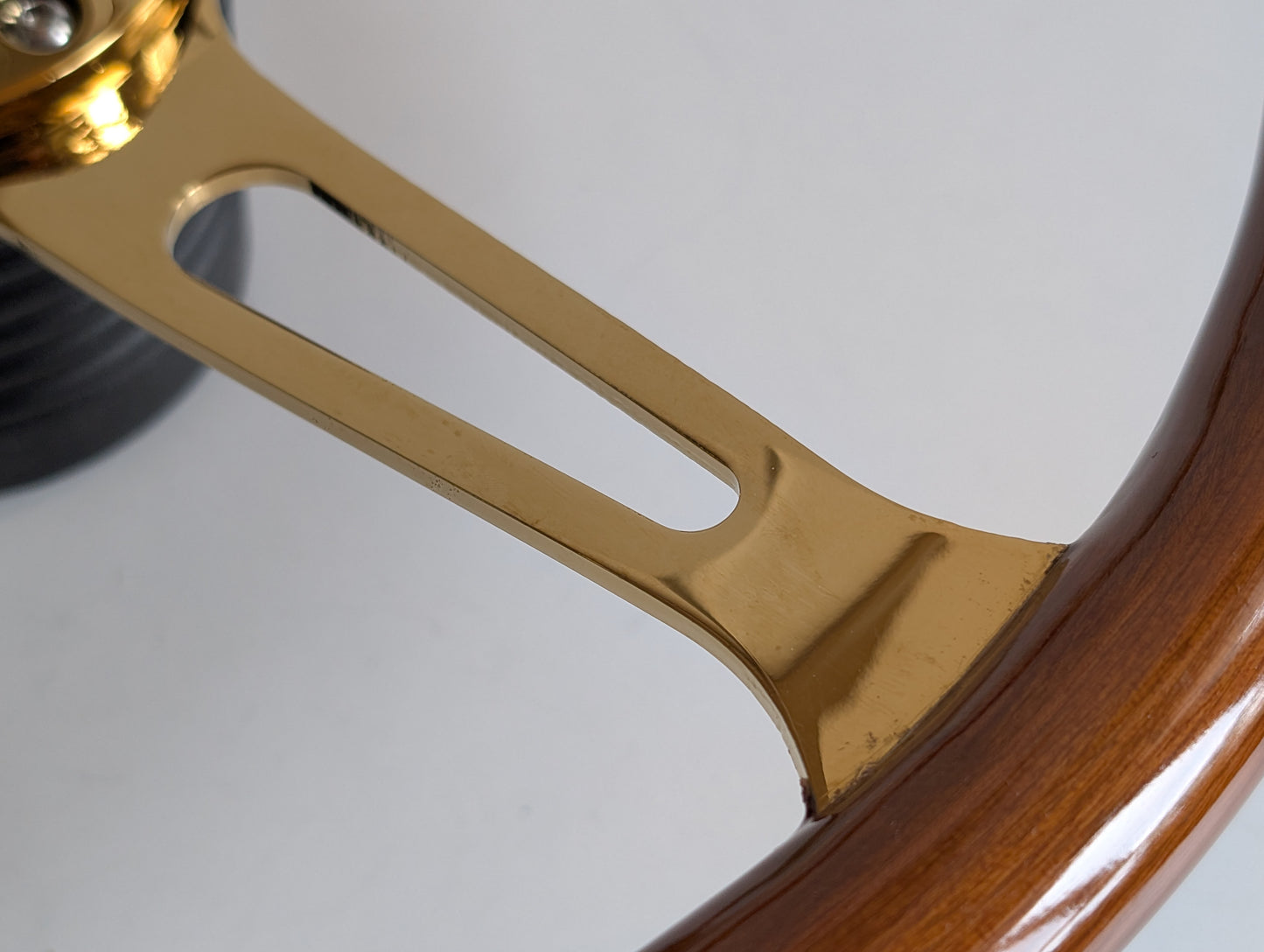 Steering Wheel For BMW E24 E28 E30 E32 E34 (1986-1992) - Solid Wood, Vintage Gold Spokes, Classic Style, 380 mm