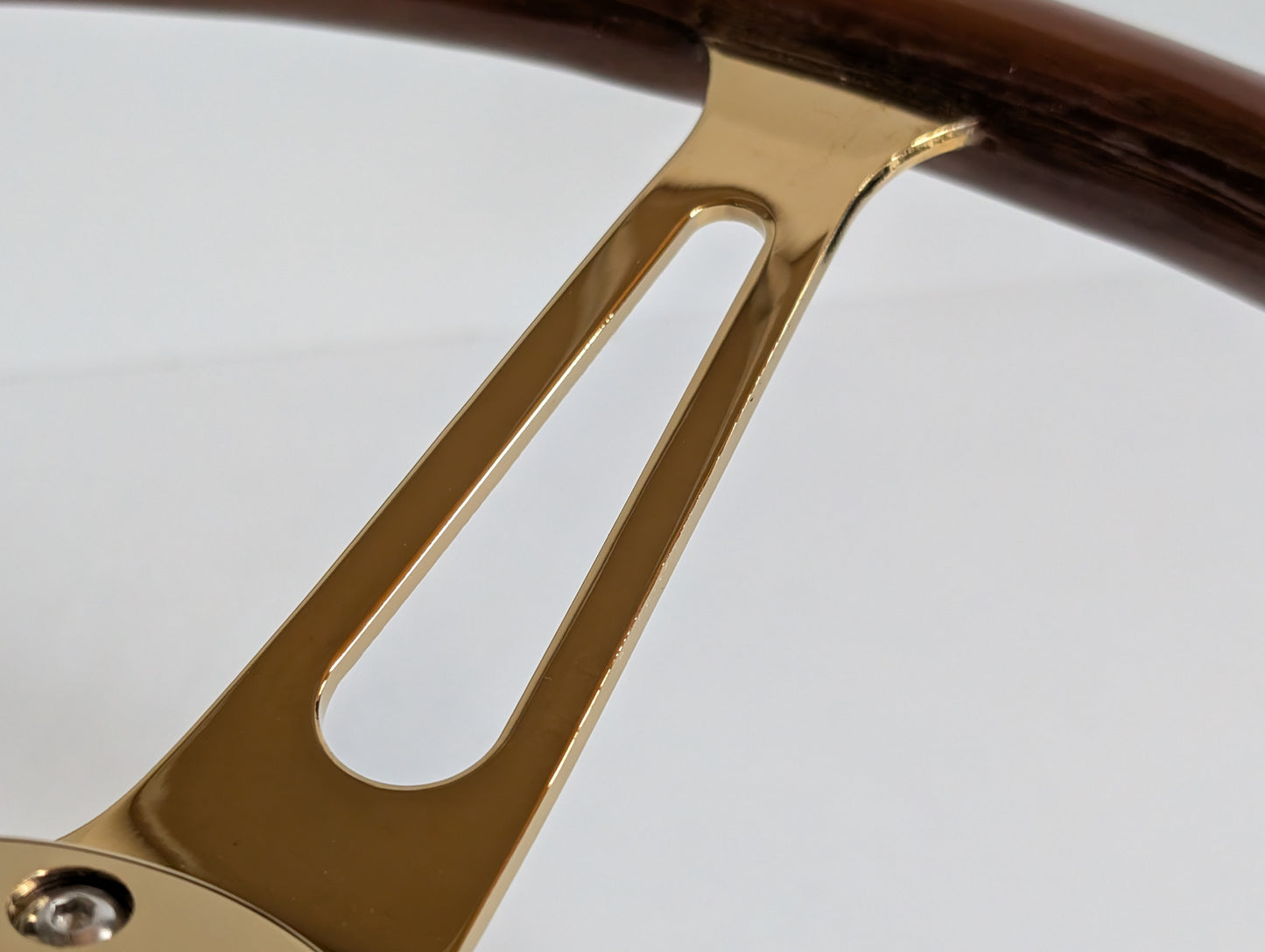 Steering Wheel For BMW E24 E28 E30 E32 E34 (1986-1992) - Solid Wood, Vintage Gold Spokes, Classic Style, 380 mm