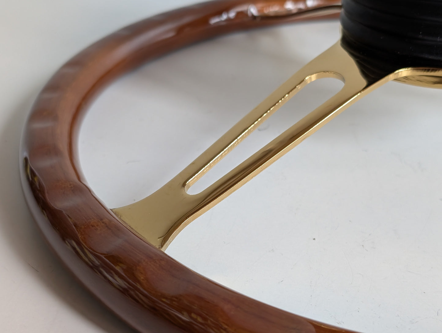 Steering Wheel For BMW E24 E28 E30 E32 E34 (1986-1992) - Solid Wood, Vintage Gold Spokes, Classic Style, 380 mm