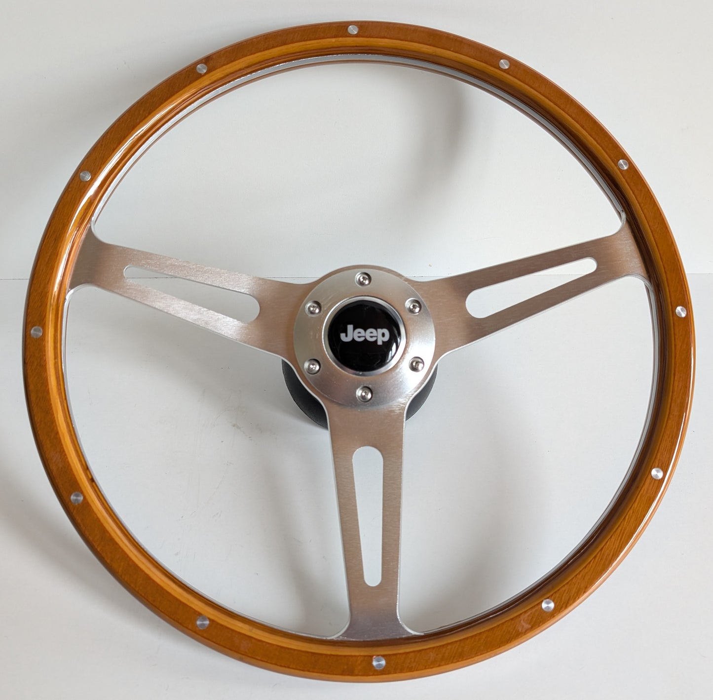 Steering Wheel For Jeep Cherokee Wagoneer Renegade CJ 3 5 6 7 Golden Eagle Laredo Pick up - Light Wood Rim, Classic, Vintage Vision, Silver Spokes, 380 mm