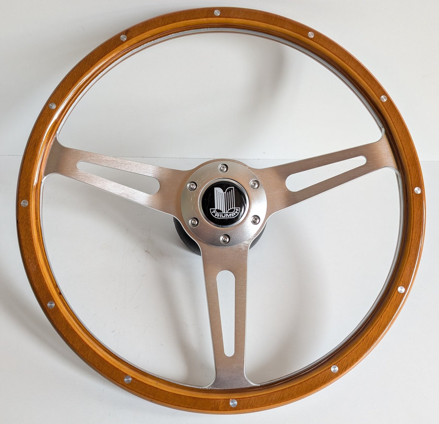 Steering Wheel For TRIUMPH TR4 TR5 TR6 Erald GT6 Spitfire Mk2 Mk3 - Light Wood Rim, Classic, Vintage Vision, Silver Spokes, 380 mm