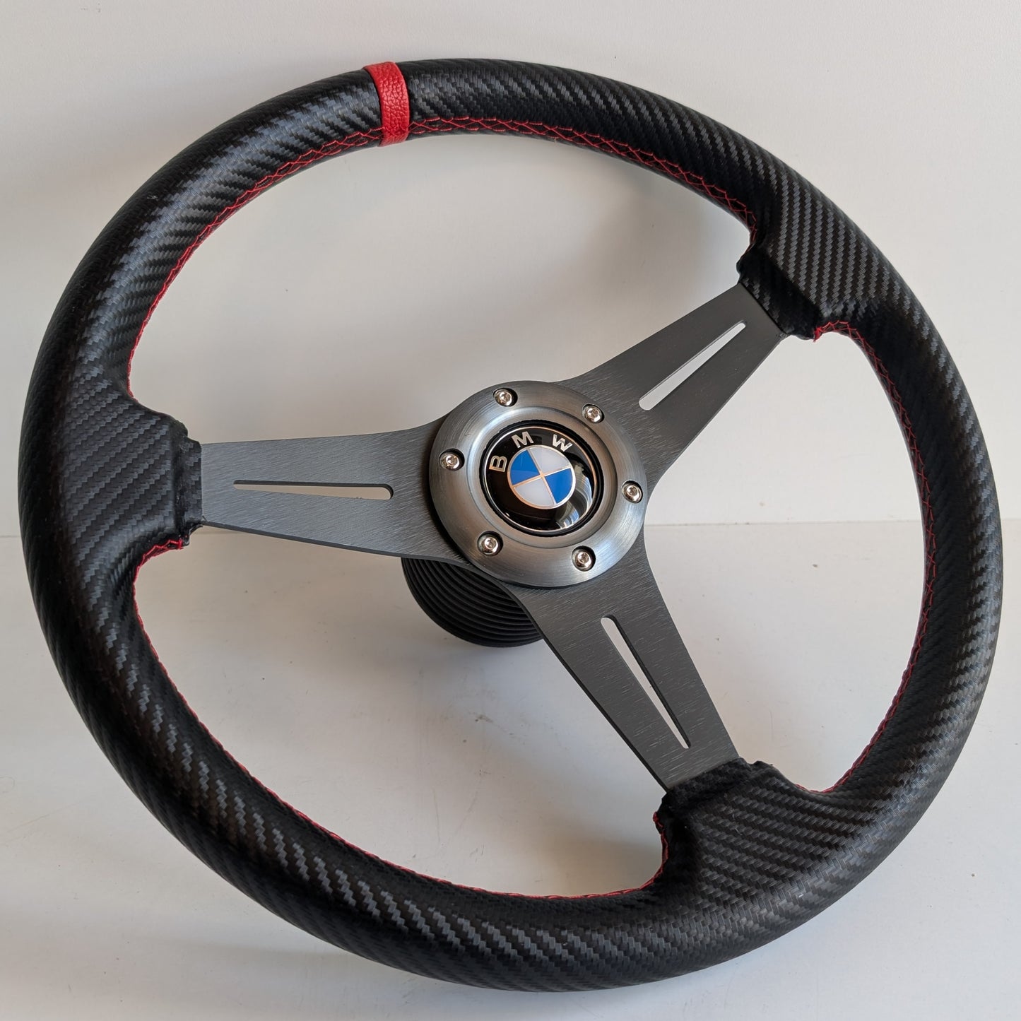 Steering Wheel For BMW E24 E28 E30 E32 E34 (1986-1992) - Carbon Look, Leather, Sport Design, 350 mm