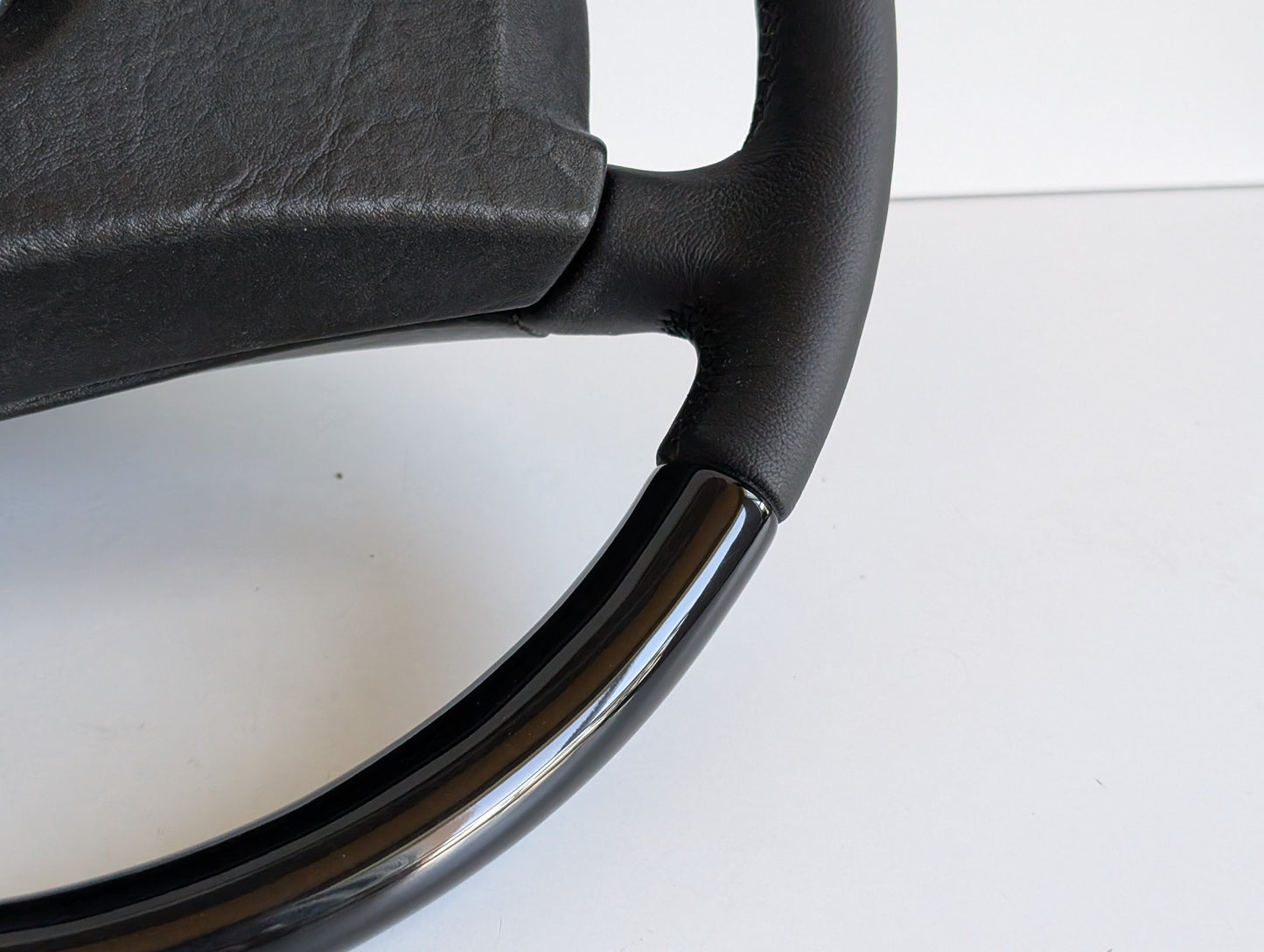OEM Steering Wheel For Mercedes Benz Black Wood W123 W124 W201 W126 R107 (1978-1992) - OEM