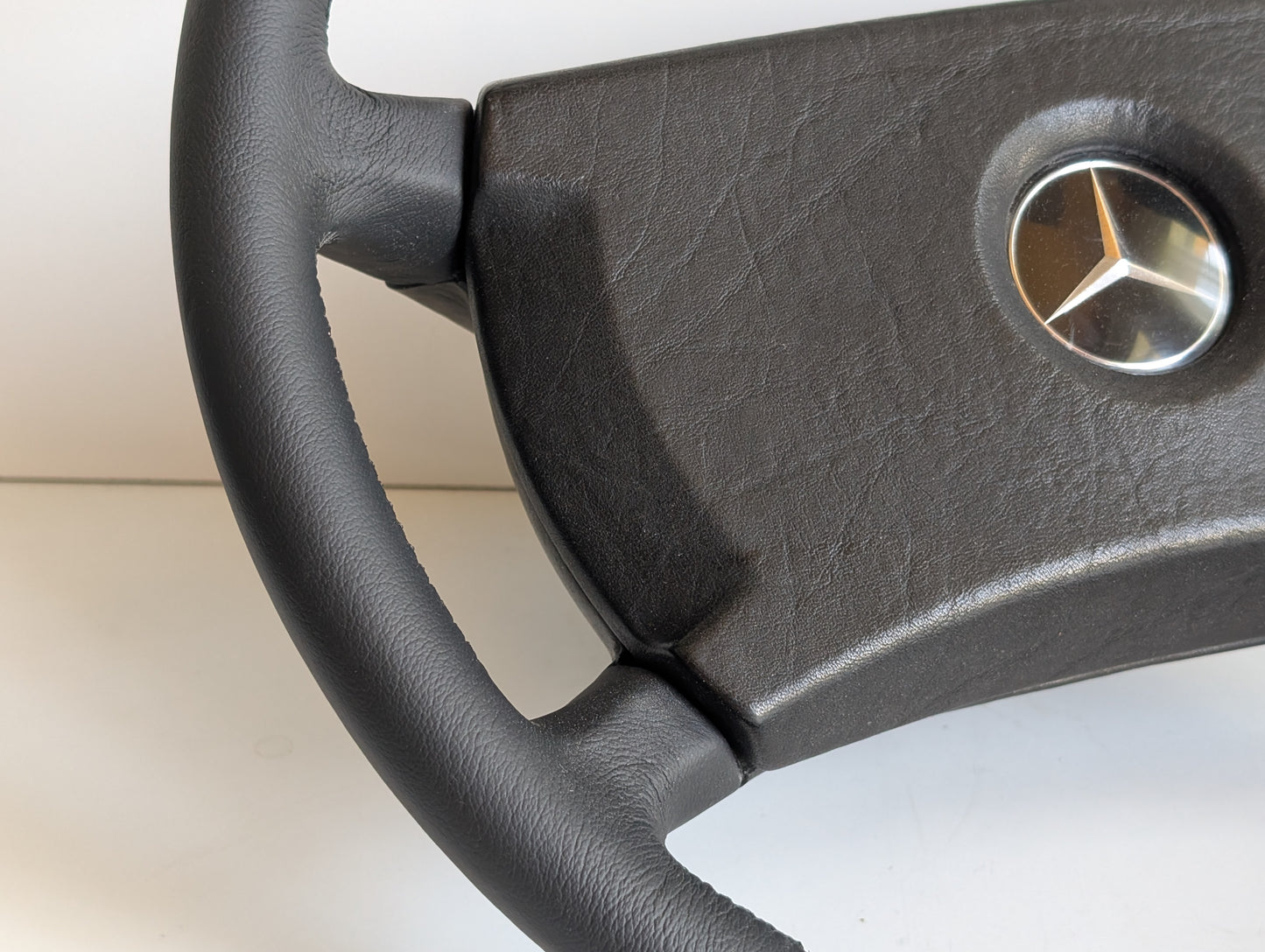OEM Steering Wheel For Mercedes Benz Black Wood W123 W124 W201 W126 R107 (1978-1992) - OEM