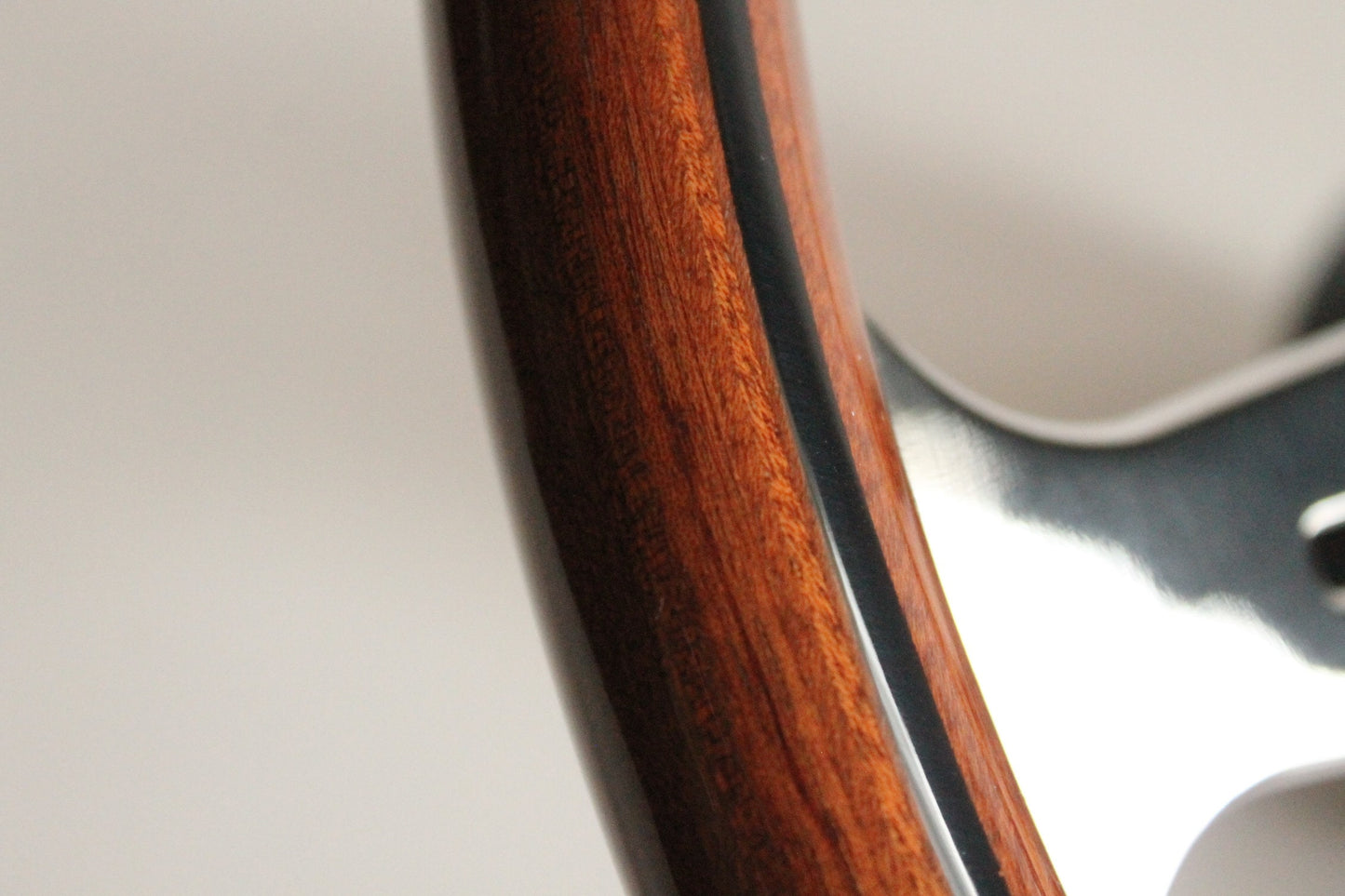 Steering Wheel For VW - Beetle 1200 1300 1302 1303 1600 (1970-1979) - Luisi OEM, Solid Wood, Premium, Vintage, Classic Style, Chrome Spokes, 390 mm