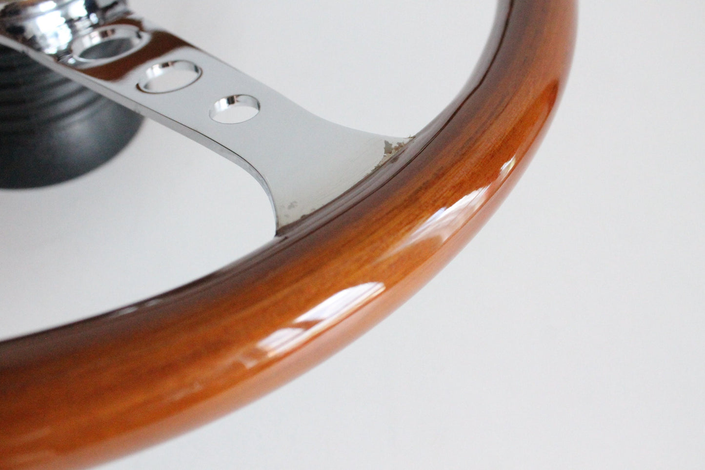 Steering Wheel For Ford Bronco Thunderbird Mustang F150 F250 F350 - Wooden Rim, Chrome Spokes with Holes, Classic, Vintage Style, 380 mm