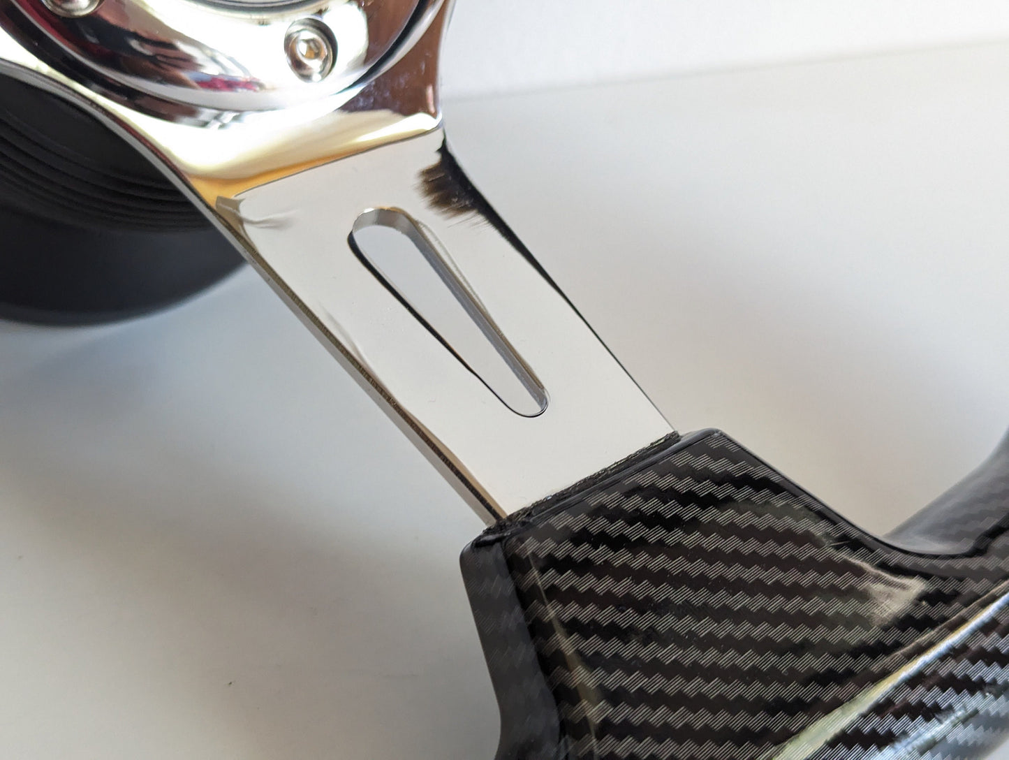 Steering Wheel For Subaru Impreza 1 Legacy 1800 Vivio - Carbon Look, Flat Bottom, Chrome Spokes, Sport Design, 350 mm