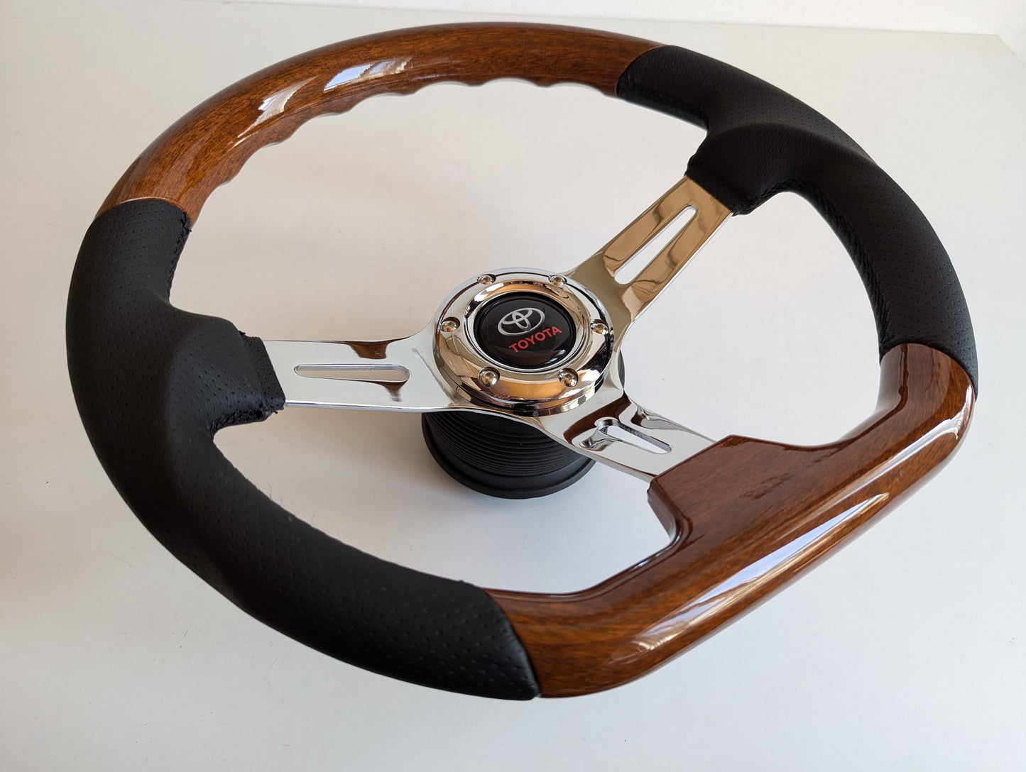 Steering Wheel For TOYOTA Celica Supra Mr2 Corolla Hiace - Carbon Look, Flat Bottom, Chrome Spokes, Sport Design, 350 mm