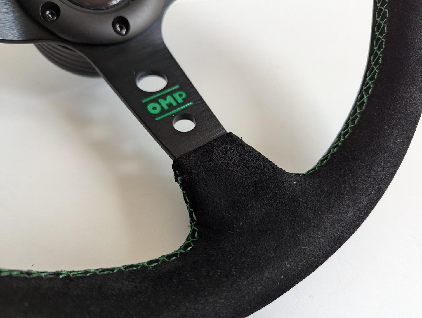 Steering wheel For Land Rover / Range Rover (1983-1985) - Green Alcantara, Suede, Deep Dish, 350 mm